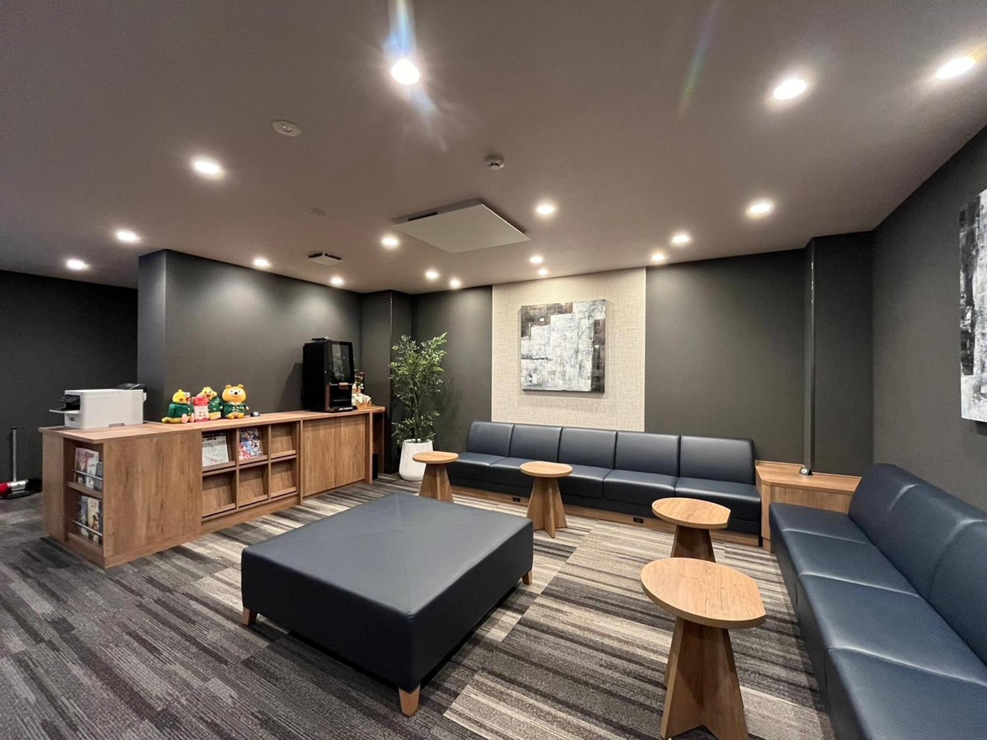 Hotel Route-Inn Toyama Ekimae Kültér fotó