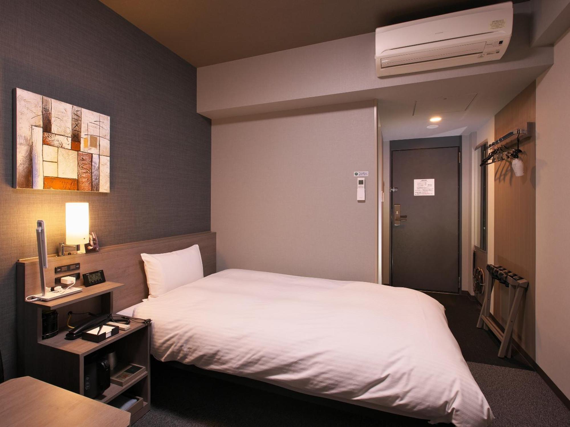Hotel Route-Inn Toyama Ekimae Kültér fotó