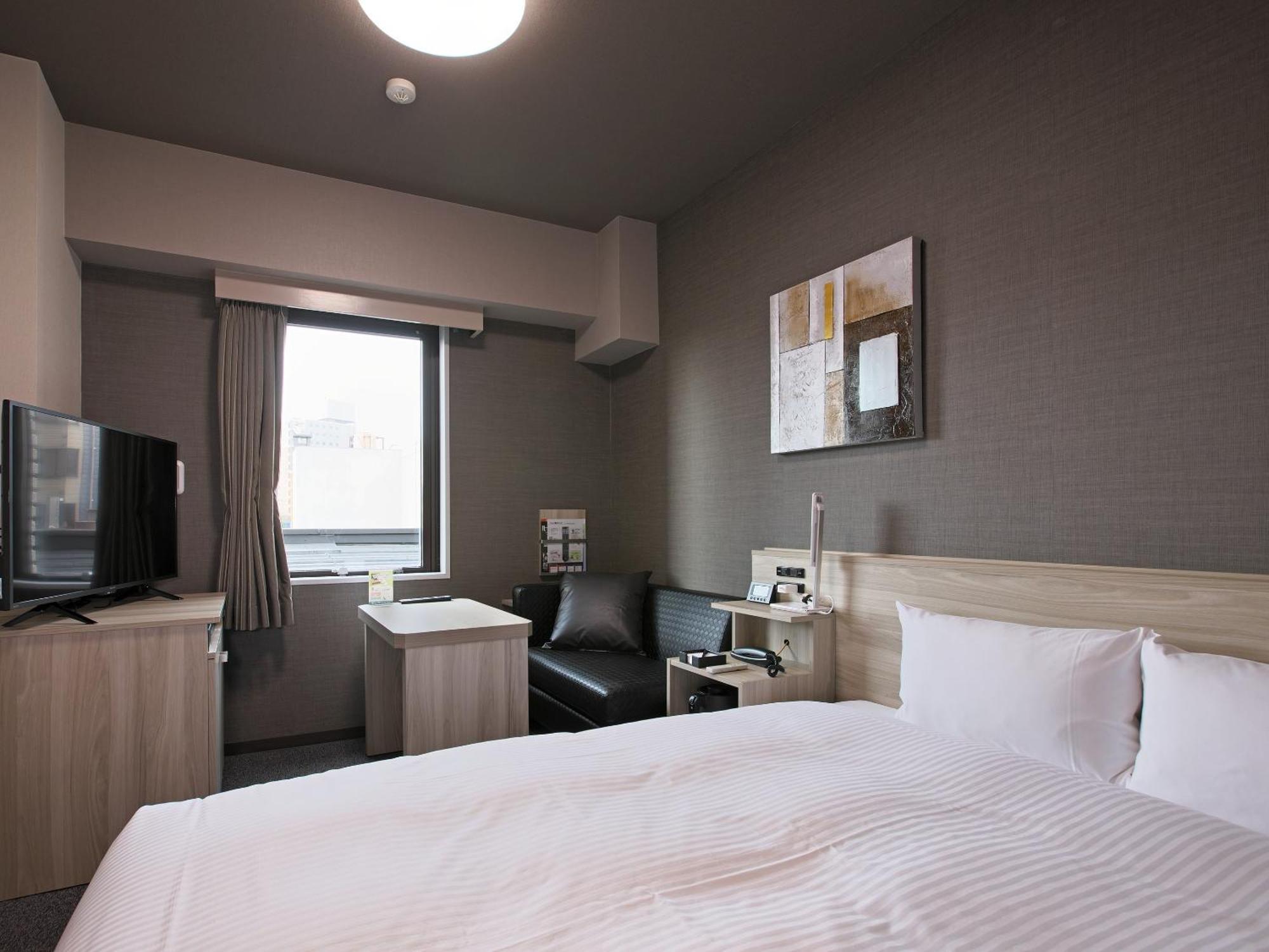 Hotel Route-Inn Toyama Ekimae Kültér fotó